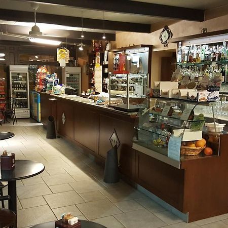 Cafe Del Peso Hotel Cavour Buitenkant foto