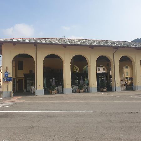 Cafe Del Peso Hotel Cavour Buitenkant foto